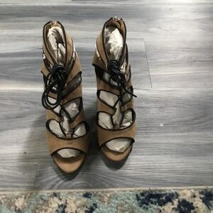 Heeled sandles
